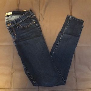 Hollister Jeans Super Skinny Size 7